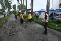 Tim Maung ASRI dan DPUPR Depok Tambal Jalan Rusak Sawangan