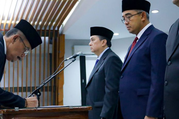 Farhan Rotasi Empat Pejabat Bandung, Soroti Kominfo dan Inovasi Ketenagakerjaan