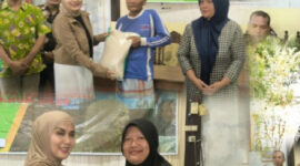 Pemkab Kendal Salurkan 205 Ton Beras untuk Korban Banjir