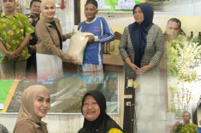 Pemkab Kendal Salurkan 205 Ton Beras untuk Korban Banjir