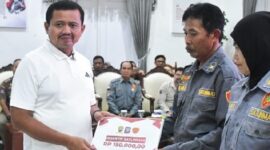 Pemkab Sumedang Berikan Insentif kepada Ribuan Anggota Satlinmas
