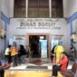 Kepadatan masyarakat mengantre dan mengurus reaktivasi PBI-JKN di kantor Dinas Sosial Kota Tangerang, Kec. Neglasari, Kota Tangerang, Provinsi Banten, Selasa (10/2/26). (Sumber : Diskominfo Kota Tangerang) (ALWAN ARDIANSYAH)
