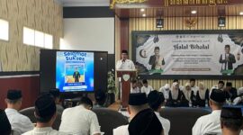 SMKN 1 Warungasem, Kabupaten Batang menggelar Halal Bi Halal dengan mengundang guru pendiri.