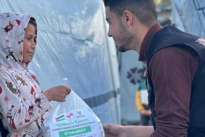 BAZNAS RI Salurkan 4.000 Hotmeals Ramadan untuk Pengungsi Palestina di Gaza
