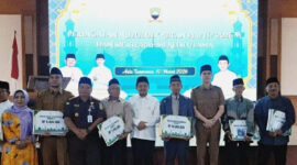 Nuzulul Quran Sumedang, Bupati Serahkan Zakat Mal ke BAZNAS