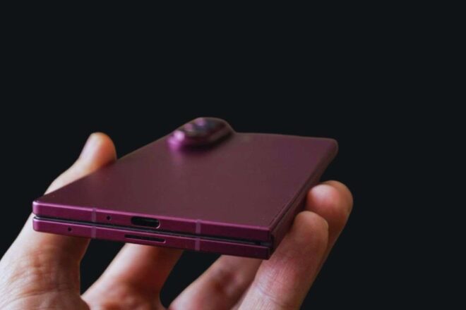 Samsung Galaxy Z Fold 8