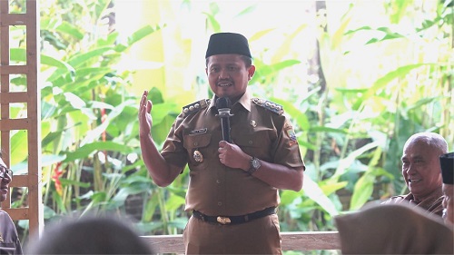 Bupati Dony Ahmad Munir