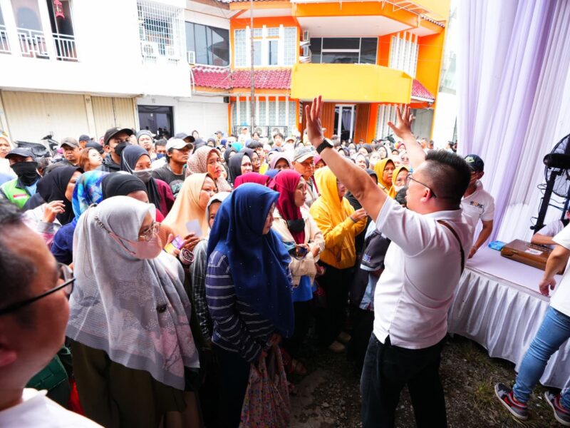 Spektakuler Agape 2 Meruya Selatan, Seribu Paket Sembako Ludes