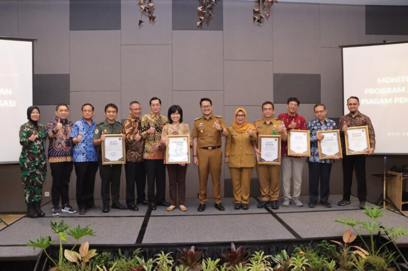 Belasan Faskes Cimahi Raih Penghargaan Transformasi Digital dari BPJS Kesehatan