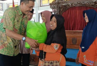 Baznas Batang Salurkan Ribuan Paket Sembako untuk Para Mustahik